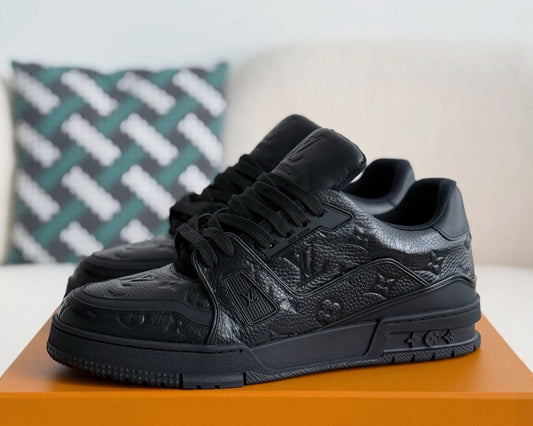 LV TRAINER Sneakers