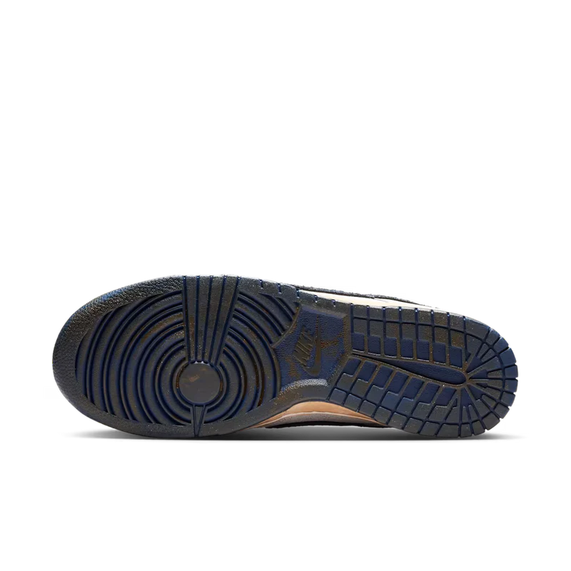 Stranger Things x Dunk Low 'Phantom'