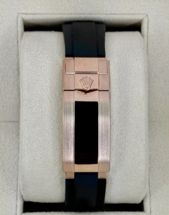 Daytona 40mm 126515LN Rose Gold Oysterflex Sundust Dial