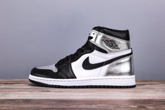 Jordan 1 Retro High OG 'Silver Toe'