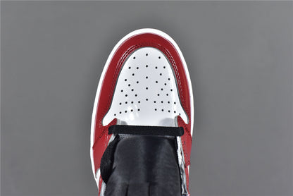 Jordan 1 Retro High OG 'Fearless'