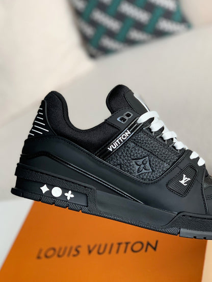 LV TRAINER Sneakers