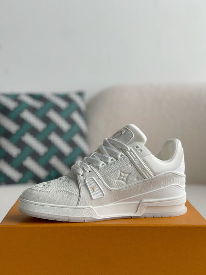 LV TRAINER 1A8FN8 Sneakers