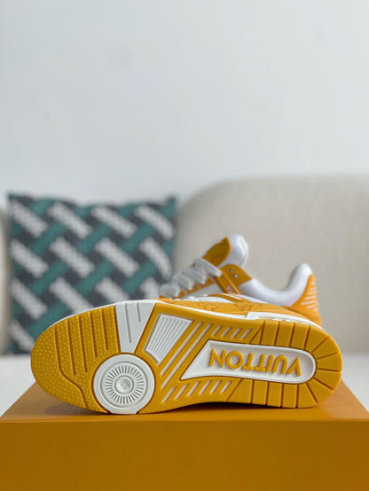 LV TRAINER 1A8FN8 Sneaker