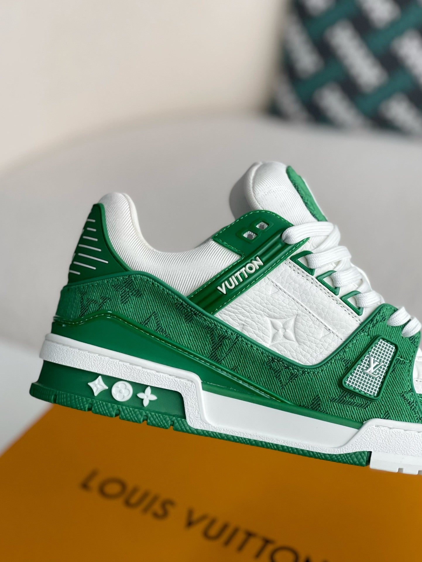 LV TRAINER 1A8FN8 Sneakers