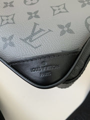 LV Trio Men’s Bag M6
