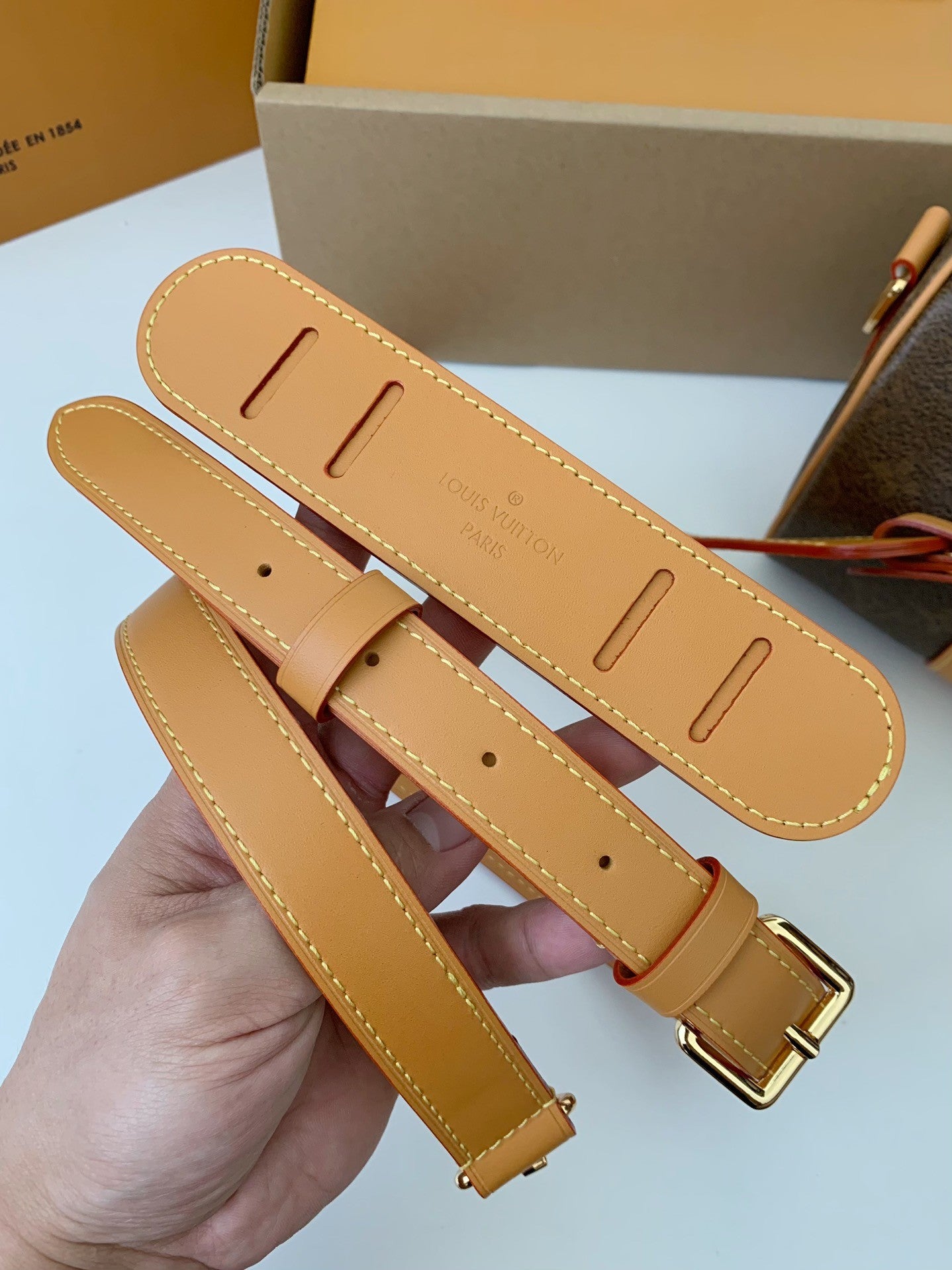 LV Keepall Bandouli ère 25 handbag