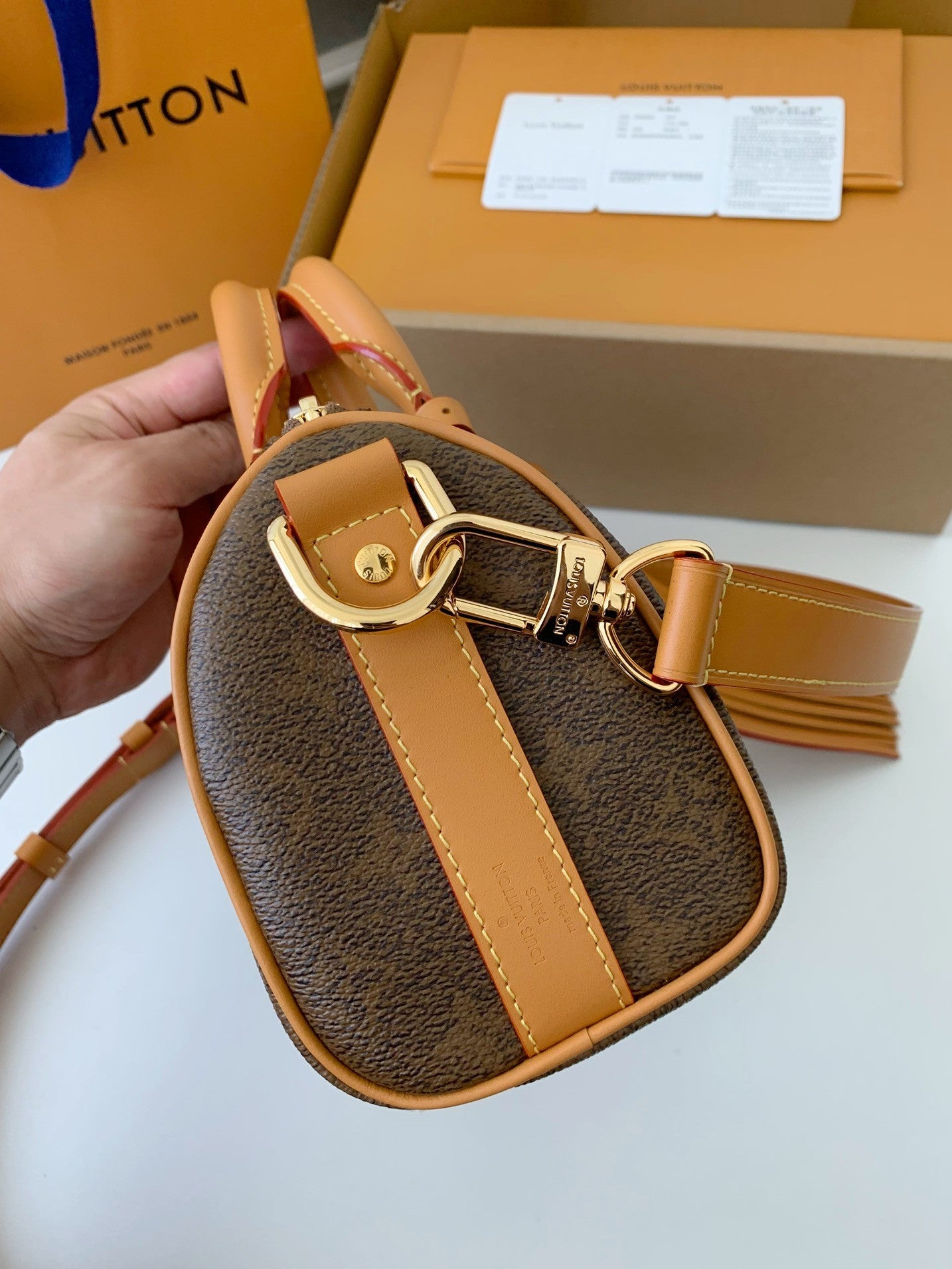 LV Keepall Bandouli ère 25 handbag