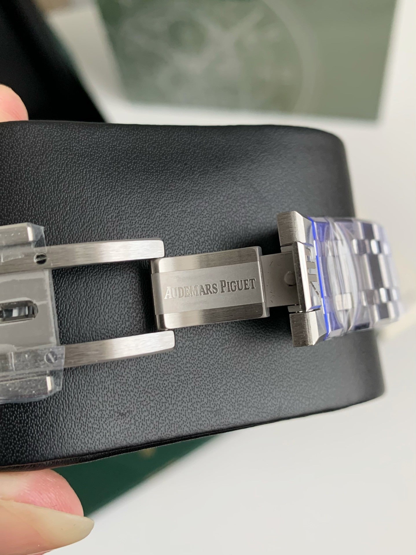 Audemars Piguet Royal Oak 15500 Series 41mm