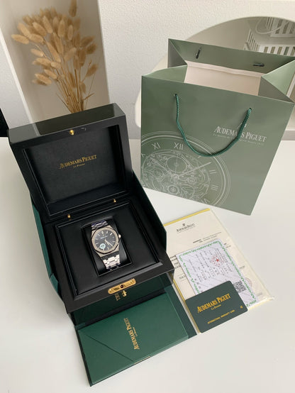 Audemars Piguet Royal Oak 15500 Series 41mm