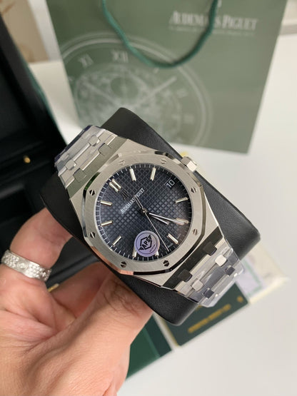Audemars Piguet Royal Oak 15500 Series 41mm