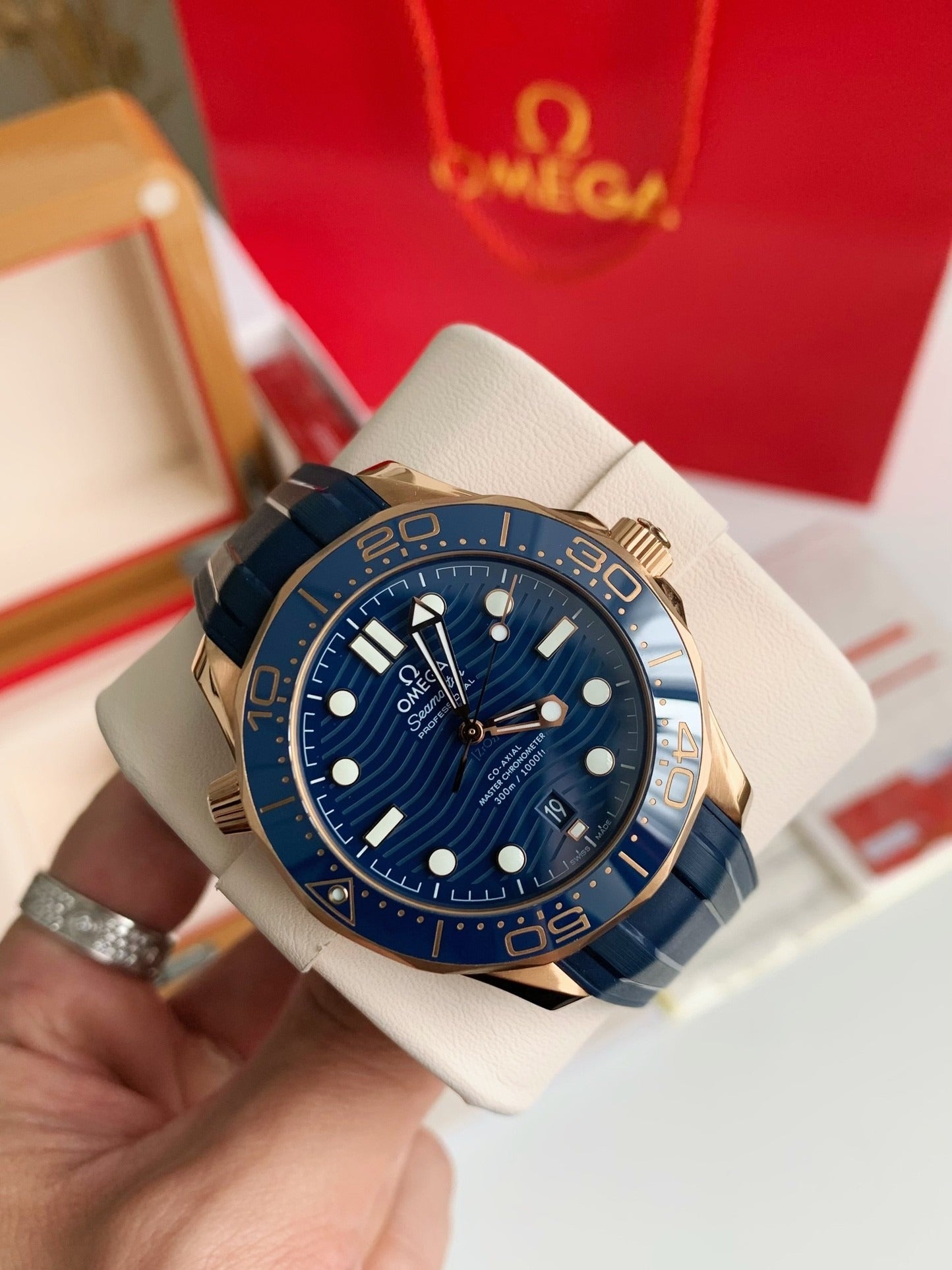 Omega Seahorse Series 300-meter dive wristwatch,43.5mm