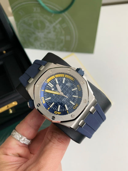 Audemars Piguet Royal Oak Offshore series mechanical  V 8 version, Color series