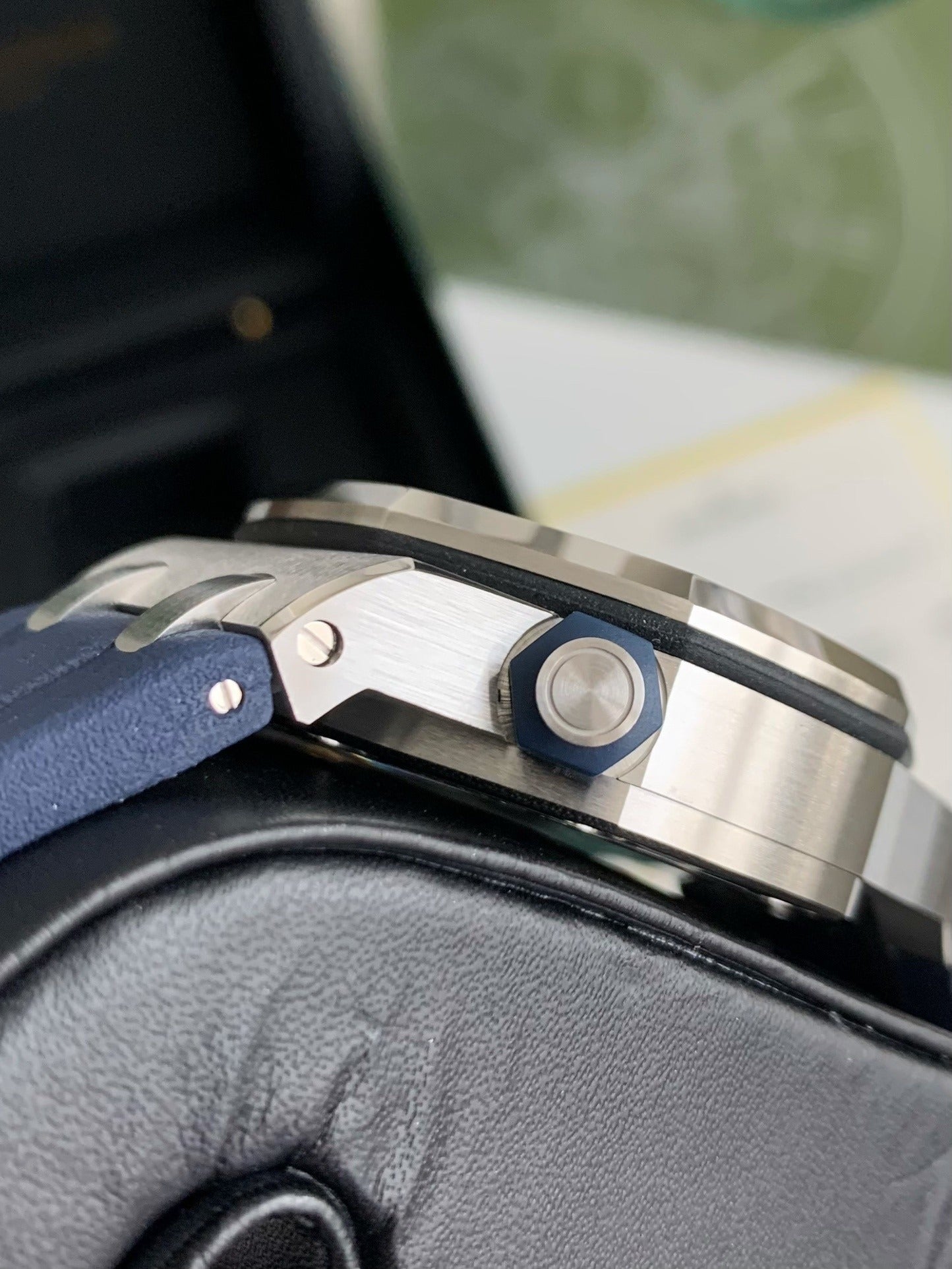 Audemars Piguet Royal Oak Offshore series mechanical  V 8 version, Color series