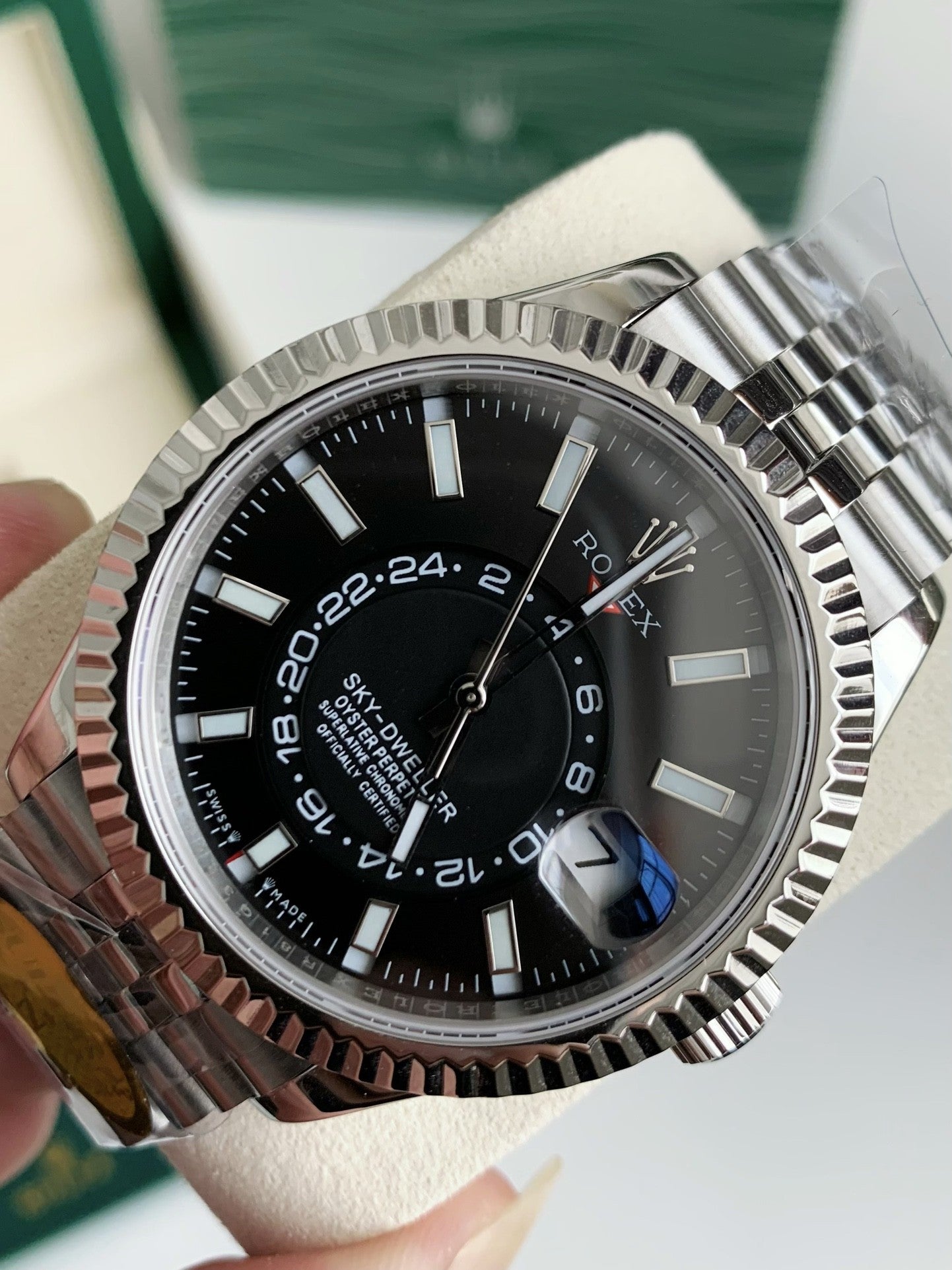 Rolx Navigator Dual time zone/100 meters waterproof 42mm