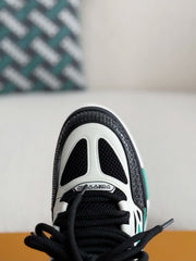 LV RUNNER TATIC sneakers