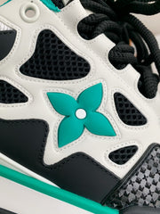 LV RUNNER TATIC sneakers