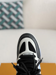 LV RUNNER TATIC sneakers