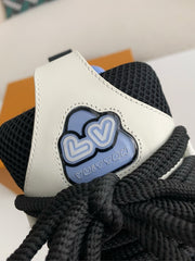 LV RUNNER TATIC sneakers