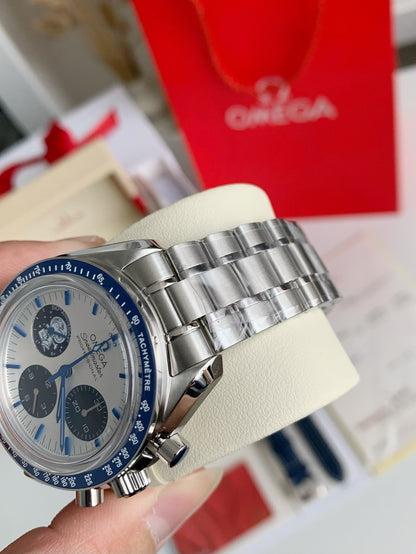 Omega Snoopy Award 42mm