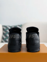 LV TRAINER Sneakers