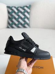 LV TRAINER Sneakers