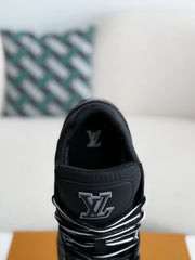 LV TRAINER Sneakers