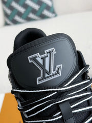 LV TRAINER Sneakers
