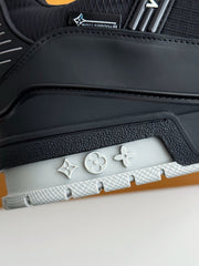 LV TRAINER Sneakers