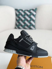 LV TRAINER Sneakers