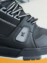 LV TRAINER Sneakers