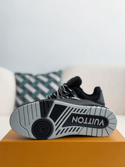 LV TRAINER Sneakers