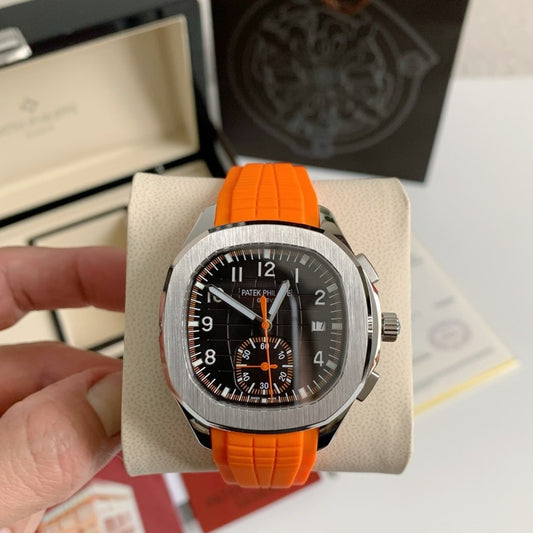 PATEK PHILIPPE AQUANAUT Series 120-meter waterproof wristwatch，42.2mm