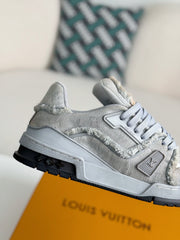 LV TRAINER Sneakers