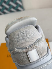 LV TRAINER Sneakers