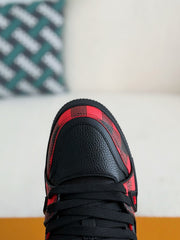 LV TRAINER 1A8FN8 Sneakers