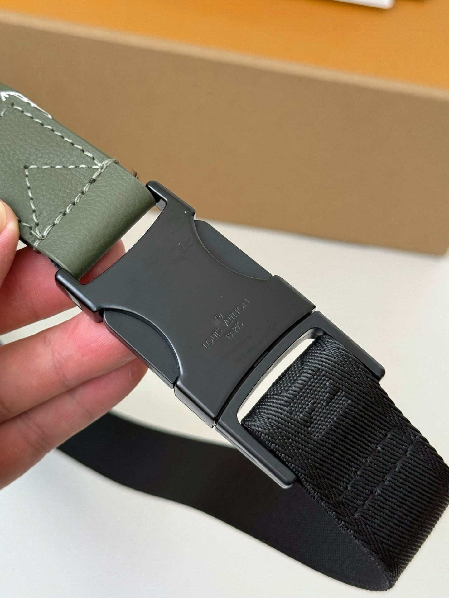 LV DISCOVERY FULL LEATHER CHEST BAG