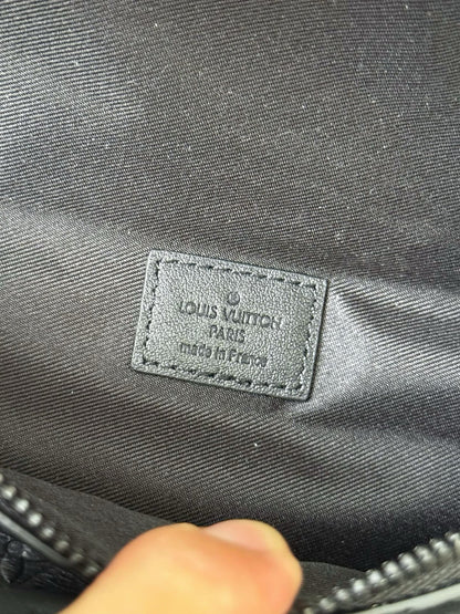 LV DISCOVERY FULL LEATHER CHEST BAG M44