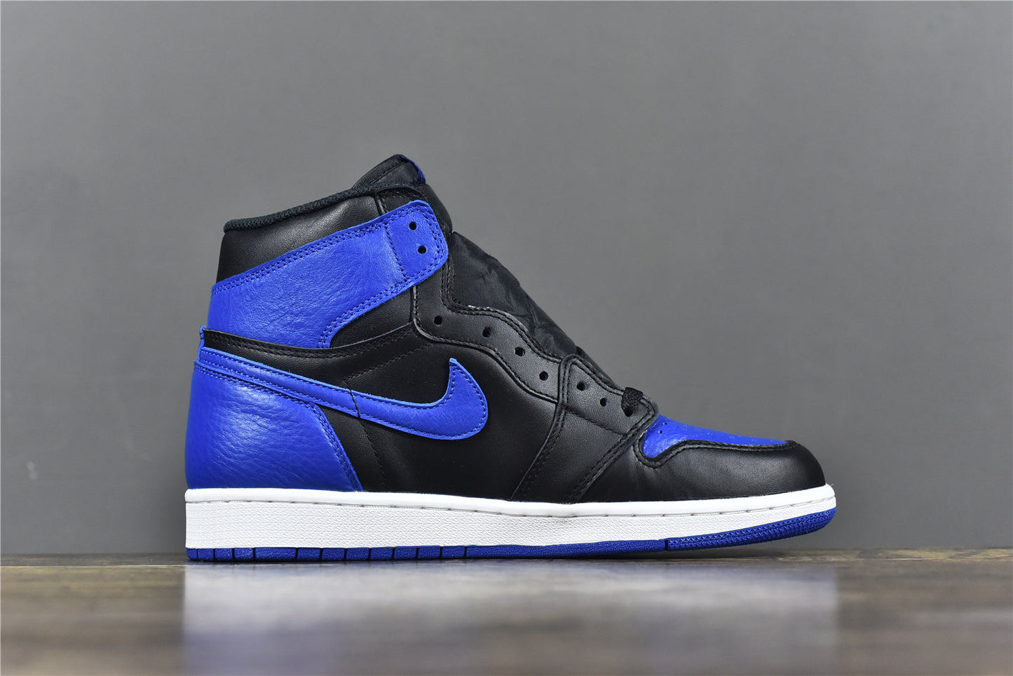 Jordan 1 Retro High OG 'Royal' 2017