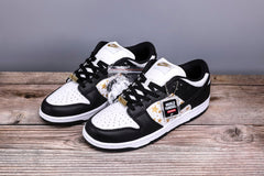 SB Dunk Low 'SUPREME' Black