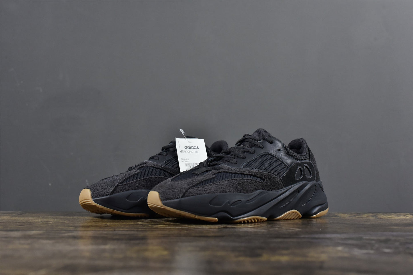 YBoost 700 Utility Black