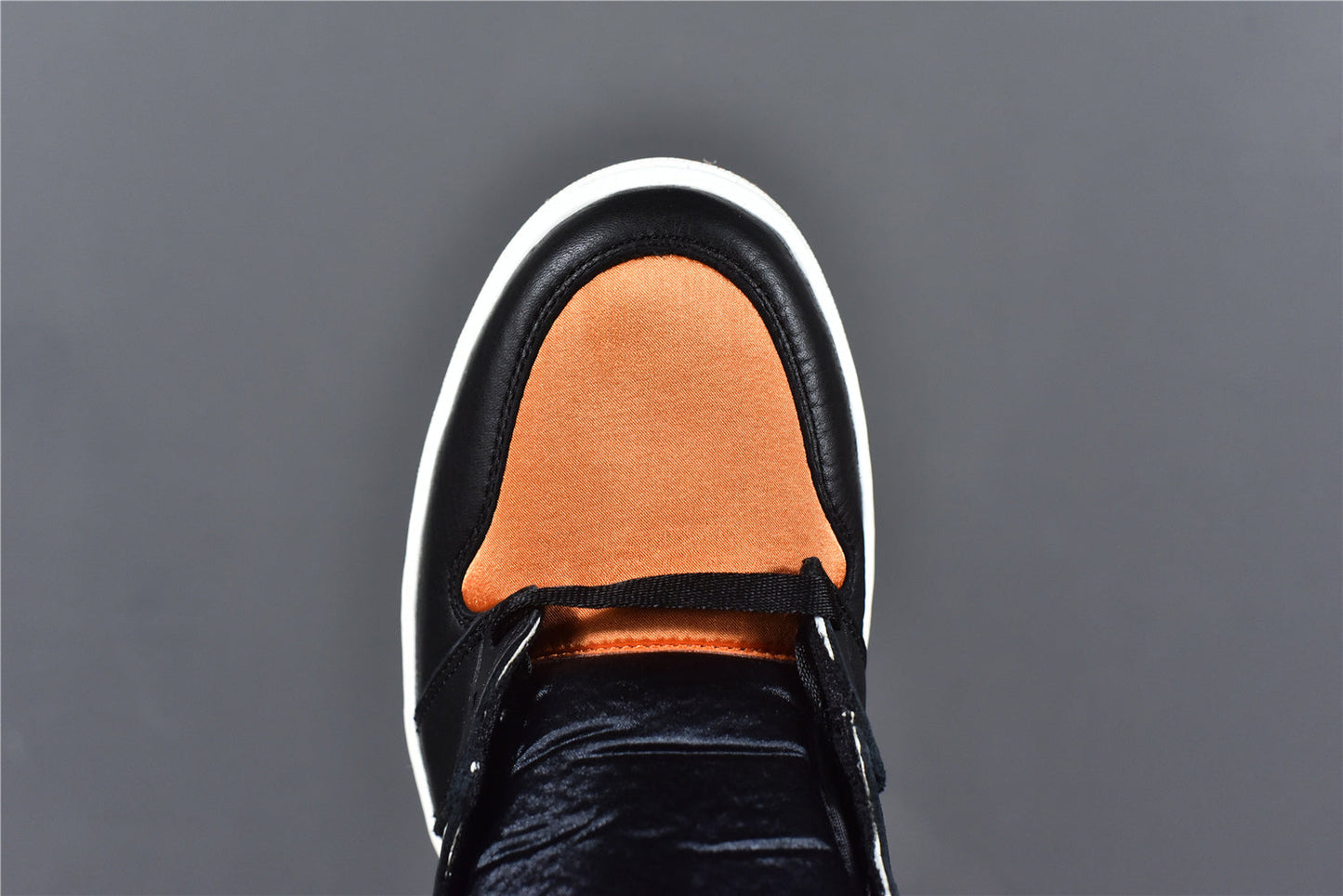 Jordan 1 Retro High 'Satin Shattered Backboard'