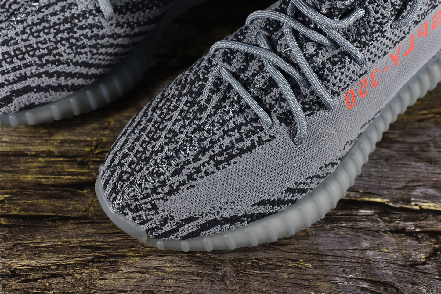 YBoost 350 V2 Beluga 2.0