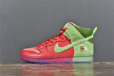 SB Dunk High Strawberry Cough