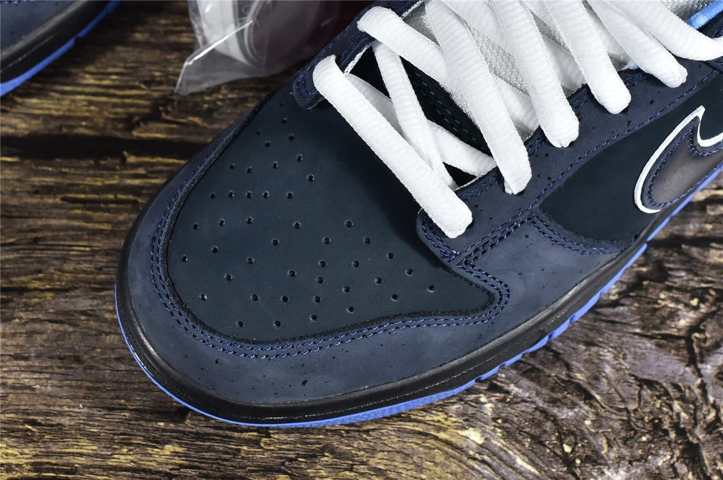 Dunk Low Premium SB 'Blue Lobster'
