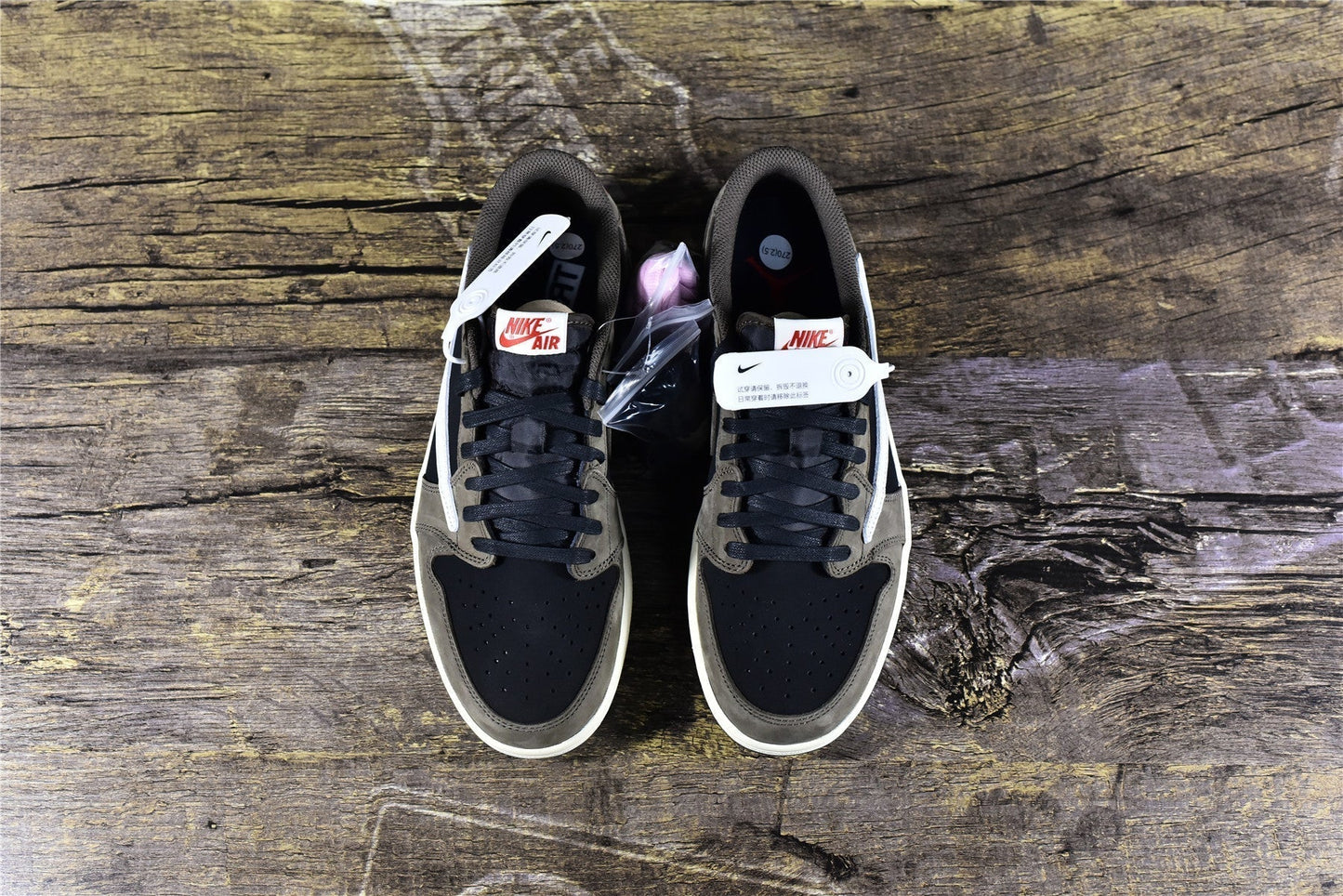 Travis Scott AJ 1 Low