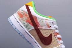 SB Dunk Low Street Hawker