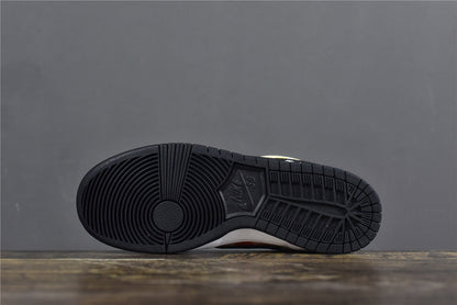 SB Dunk Low Roswell Raygun Tie-Dye White