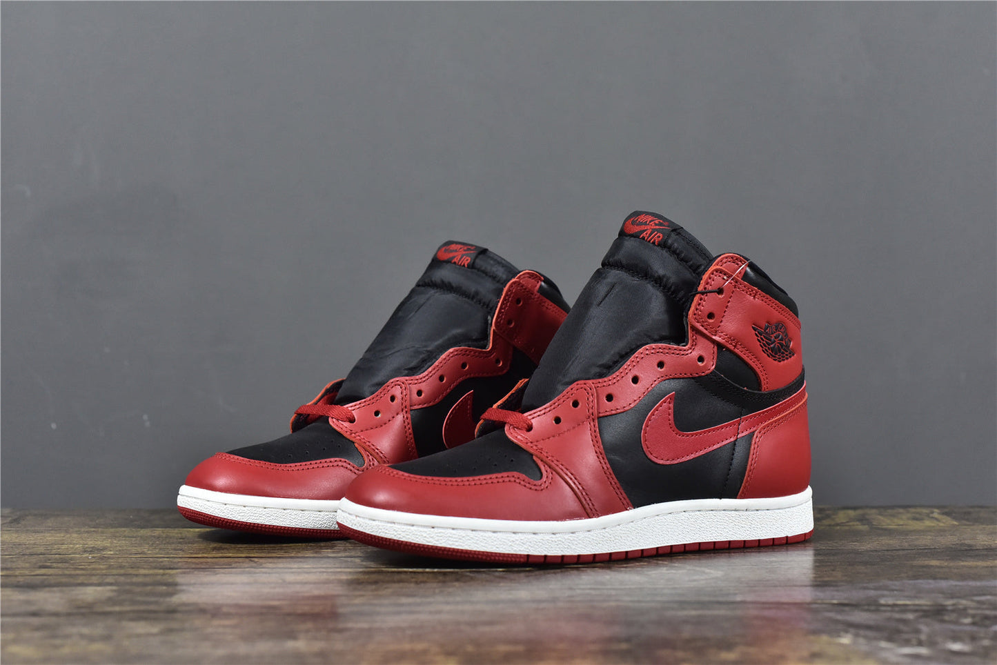 AJ 1 High 85 Varsity Red (2020)