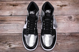 Jordan 1 Retro High OG 'Silver Toe'